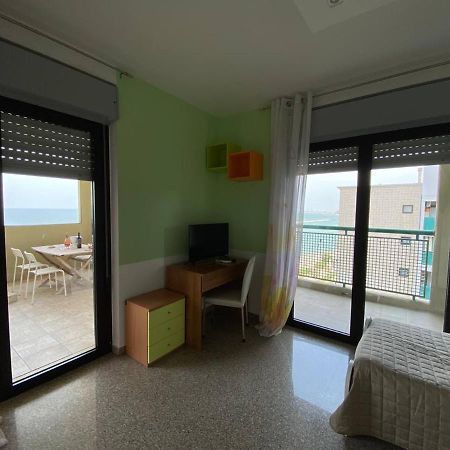 Fronte Mare Apartman Bari Kültér fotó